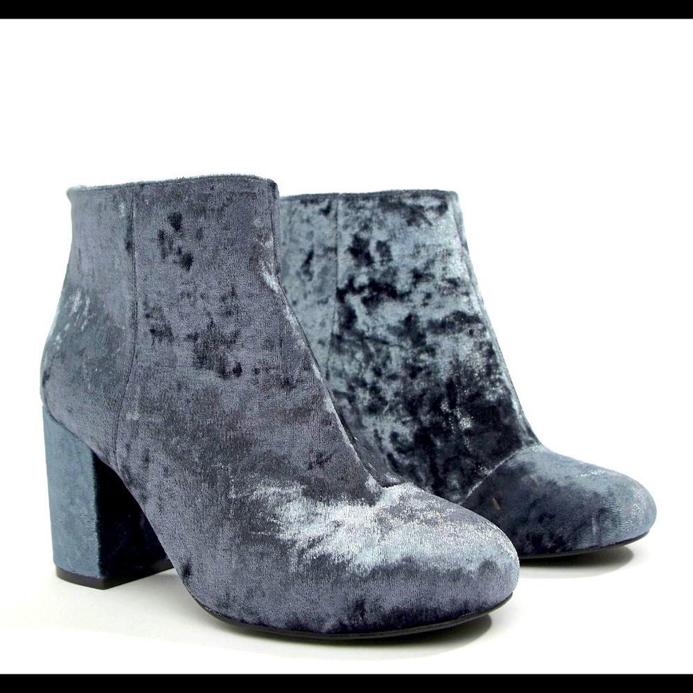 Crushed velvet wide fit booties